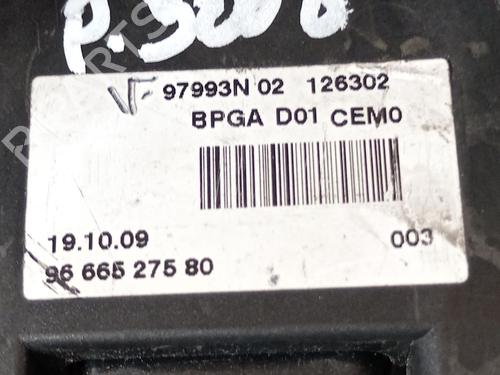 Fuse box PEUGEOT 5008 (0U_, 0E_)  | BP29979304E1 