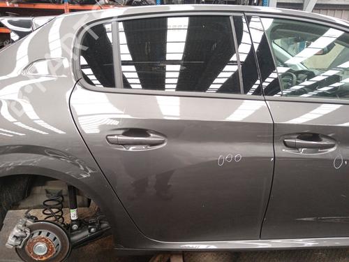 Used Right rear door PEUGEOT 208 II (UB_, UP_, UW_, UJ_) 1.2 PureTech 100 (101 hp) 32090311