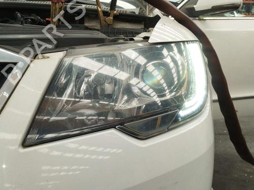 left-headlight-skoda-superb-ii-3t4-2008-2009-2010-2011-2012-2013-2014-2015-36856744 main image