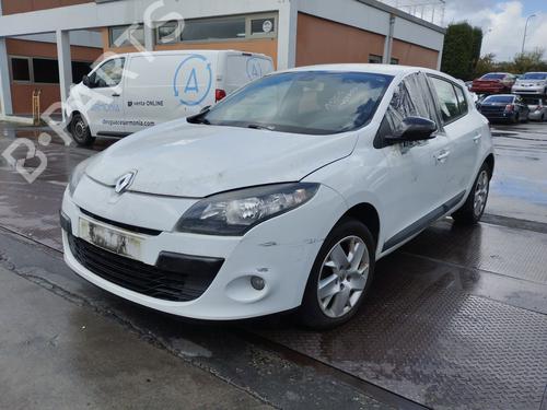 Fuse box RENAULT MEGANE III Hatchback (BZ0/1_, B3_) 1.6 16V Hi-Flex (BZ03) | BP26558438E1  - Image 9