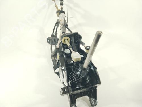 Used Gear lever FORD FOCUS IV (HN) [2018-2025]  26552831