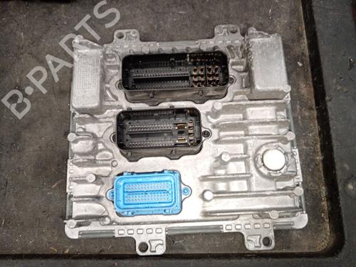 engine-control-unit-ecu-opel-zafira-tourer-c-p12-2011-34439248 main image