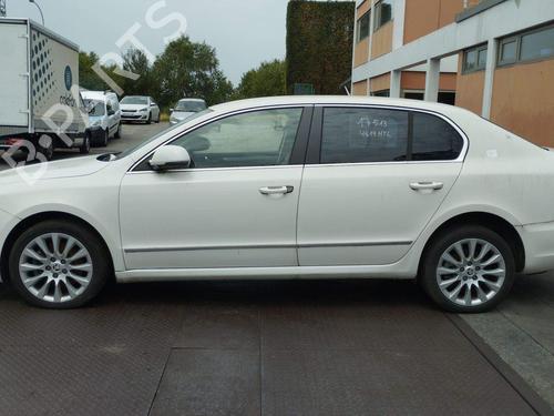 Engine control unit (ECU) SKODA SUPERB II (3T4) 2.0 TDI 16V | BP36856740M57 - Image 4