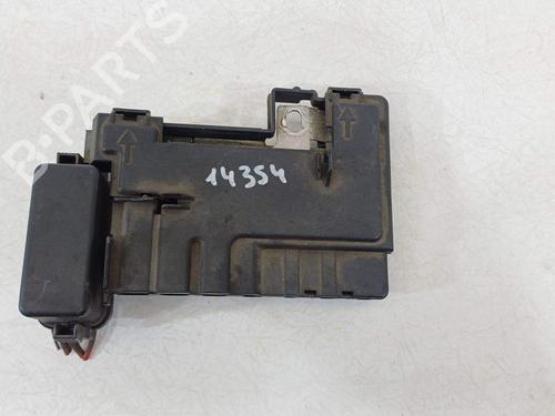 Used Fuse box Fuse box 26025799 26025799
