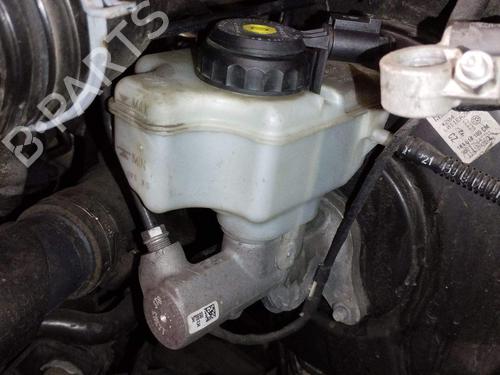 brake-master-cylinder-vw-golf-plus-v-5m1-521-2004-2005-2006-2007-2008-2009-2010-2011-2012-2013-37444517 main image