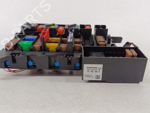 caixa-de-fusiveis-bmw-i3-i01-2013-26141529 main image