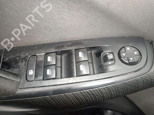 Used Left front window switch Left front window switch 35919571 35919571