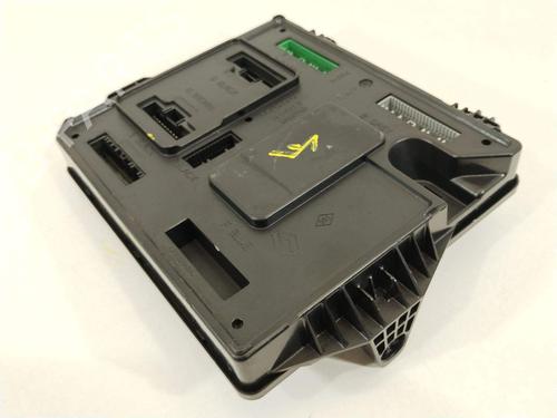 Fuse box RENAULT MEGANE III Hatchback (BZ0/1_, B3_) 1.5 dCi (BZ09, BZ0D, BZ1W, BZ29, BZ14) | BP32319045E1 - Image 2
