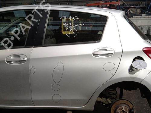 Tür links hinten für TOYOTA YARIS (_P13_) 1.4 D (NLP130_, NLP130) (90 hp) 30744562