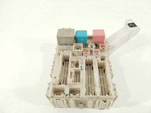 fuse-box-toyota-auris-_e15_-2006-2007-2008-2009-2010-2011-2012-2013-26530042 main image