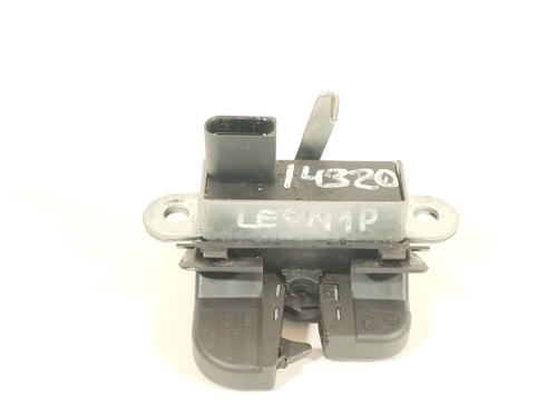 Tailgate lock SEAT LEON (1P1) 1.9 TDI | BP32235293C101