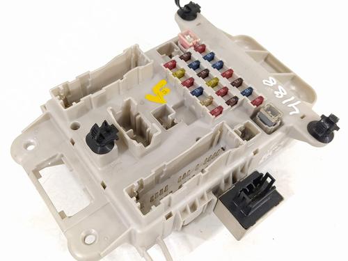 Used Fuse box Fuse box 10097627 10097627