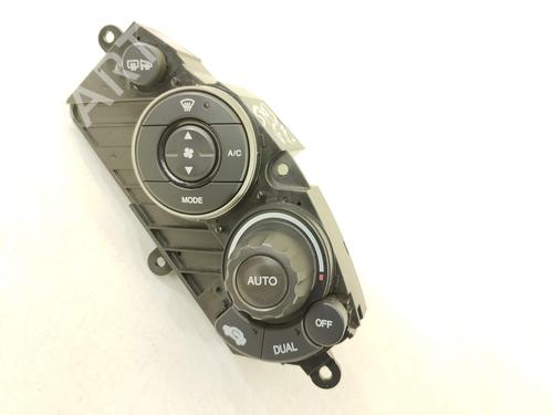 Used Climate control Climate control 6560255 6560255