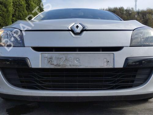 Used Front bumper RENAULT MEGANE III Hatchback (BZ0/1_, B3_) 1.5 dCi (BZ09, BZ0D, BZ1W, BZ29, BZ14) (110 hp) 31971993