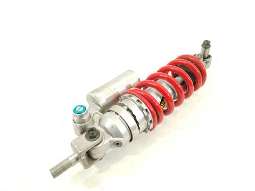 Used Right rear shock absorber Right rear shock absorber YAMAHA MOTORCYCLES YZF-R YZF-R6 (RJ05) (117 hp) 40101026 40101026