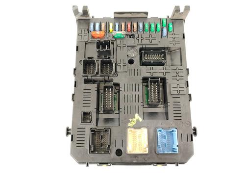 Used Fuse box CITROËN C4 I Saloon 1.6 HDi (109 hp) 31628749