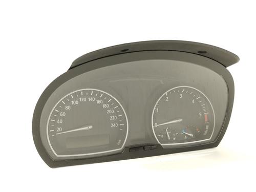 Used Instrument cluster BMW X3 (E83) 2.0 sd (177 hp) 30847611