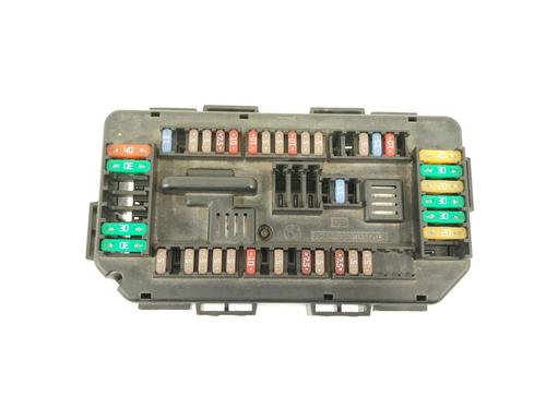 Used Fuse box Fuse box 17491136 17491136