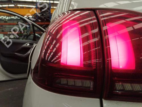 Used Left taillight Left taillight 37154228 37154228