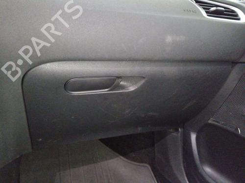 Used Glove box Glove box 37192747 37192747
