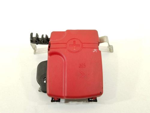 fuse-box-peugeot-607-9d-9u-2000-28511504 main image