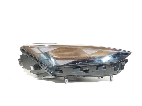 Used Right headlight Right headlight CUPRA FORMENTOR (KM7, KMP) 1.4 e-Hybrid (150 hp) 40101168 40101168