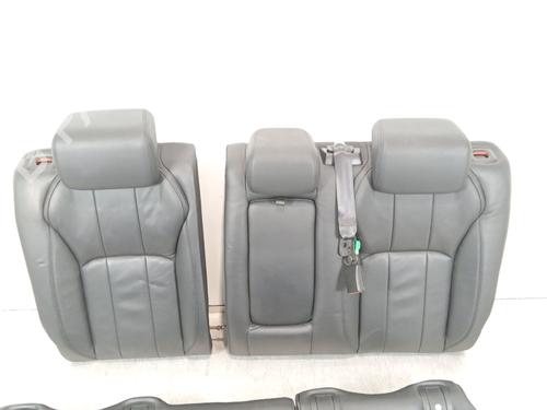 Rear seat LAND ROVER RANGE ROVER EVOQUE (L538) 2.0 D | BP31354004C17