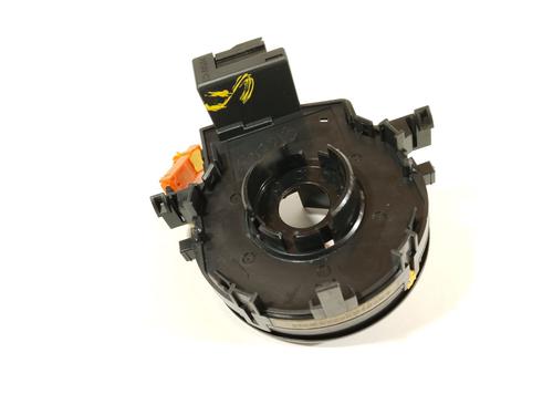 squib-airbag-toyota-yaris-_p9_-2005-2006-2007-2008-2009-2010-2011-2012-2013-2014-36665110 main image