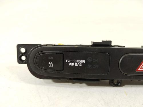 Interruttore KIA CARENS IV 1.6 GDi | BP32470658I30 - Image 2