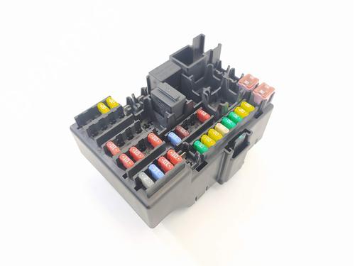 Used Fuse box Fuse box 12253286 12253286