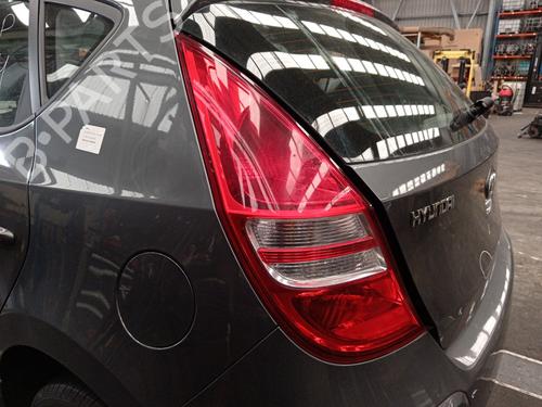 Left taillight HYUNDAI i30 (FD) 1.4 | BP37173082C34 - Image 2
