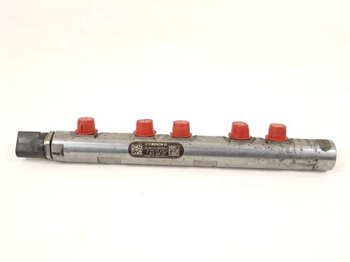 Used Injection rail Injection rail 16966352 16966352