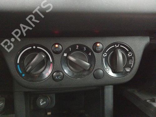Mando climatizador SUZUKI SWIFT III (MZ, EZ) [2005-2025]  18418782