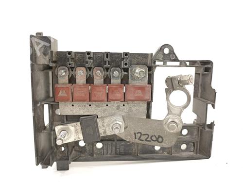 Used Fuse box Fuse box 17724969 17724969