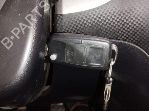 ignition-barrel-seat-toledo-iii-5p2-2004-2005-2006-2007-2008-2009-37173086 main image