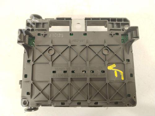 Fuse box CITROËN C5 I (DC_) 2.2 HDi (DC4HXB, DC4HXE) | BP32502526E1 - Image 2