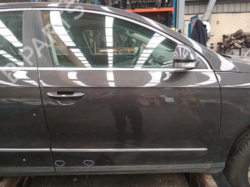 Used Right front door VW PASSAT B6 (3C2) [2005-2011]  30271880