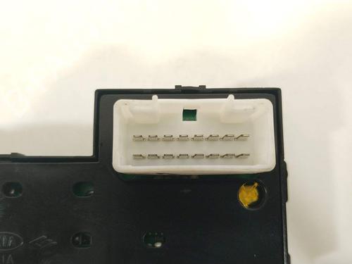 Left front window switch HYUNDAI i30 (FD) 1.6 CRDi | BP37175400I27 - Image 8