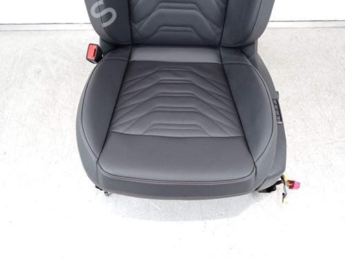 Left front seat CUPRA FORMENTOR (KM7, KMP) 2.0 VZ 4Drive | BP32988328C15 - Image 4