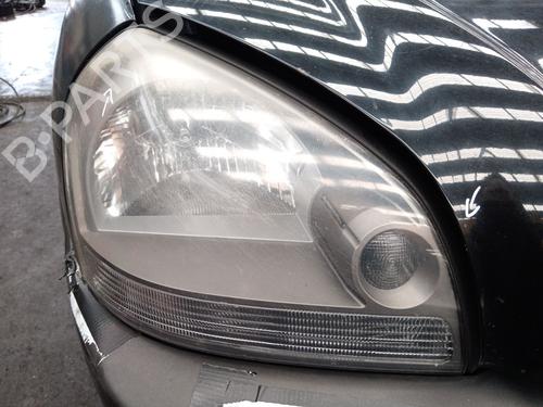 Used Right headlight Right headlight HYUNDAI TUCSON (JM) 2.0 CRDi (136 hp) 33233363 33233363