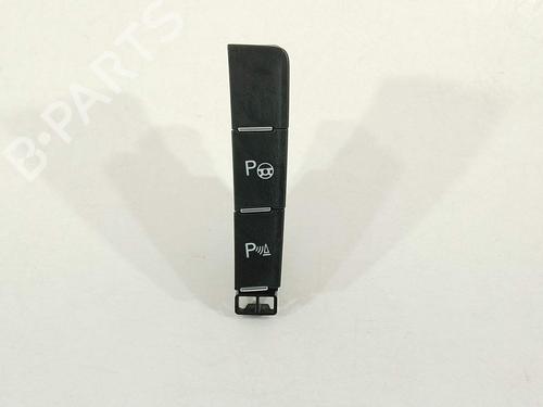 switch-vw-golf-vii-5g1-bq1-be1-be2-2012-2013-2014-2015-2016-2017-2018-2019-2020-2021-36357704 main image