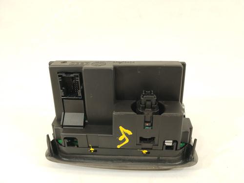 AC Styreenhet / Manøvreringsenhet ALFA ROMEO GT (937_) 1.9 JTD (937CXN1B) | BP30594014I5