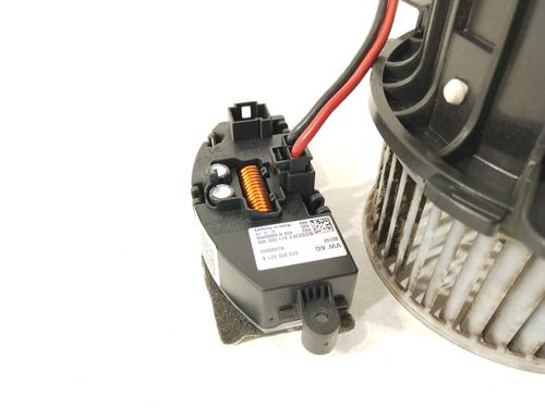 Heater blower motor AUDI A4 B8 (8K2) 2.0 TDI | BP17962742M62 - Image 2