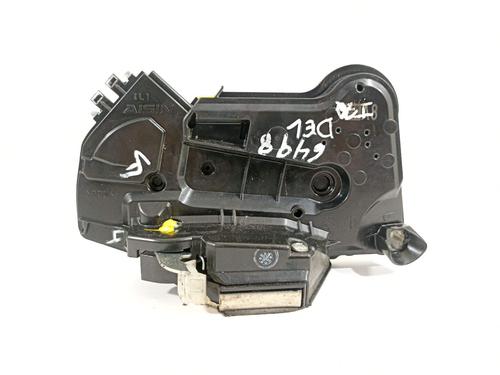 front-left-lock-toyota-c-hr-_x1_-69040f4020-2016-7276256 main image