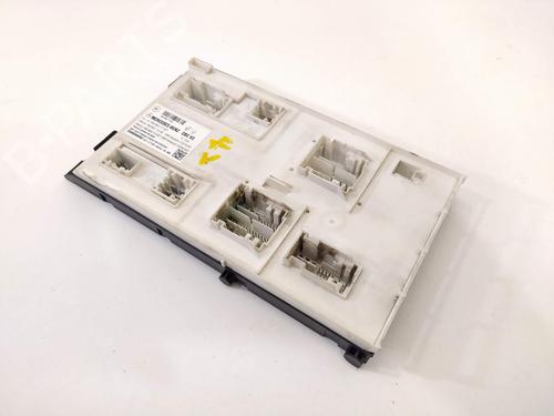 Used Fuse box Fuse box 9496608 9496608