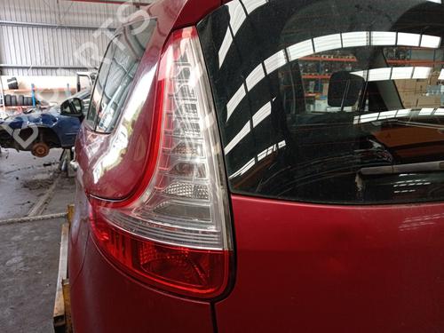 Piloto trasero izquierdo Piloto trasero izquierdo RENAULT GRAND SCÉNIC III (JZ0/1_) 1.9 dCi (JZ0J, JZ0N, JZ1K, JZ1S) (131 hp) 33759622 33759622