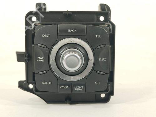 switch-renault-megane-iii-hatchback-bz01_-b3_-2008-39379902 main image