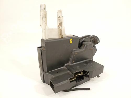 Used Front right lock HYUNDAI SANTA FÉ I (SM) [2000-2006]  16789424
