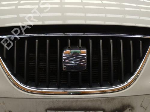 Used Grille SEAT IBIZA IV (6J5, 6P1) 1.6 TDI (90 hp) 28113430