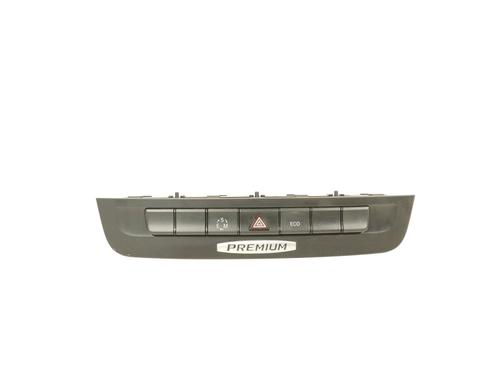 Bouton de warning MERCEDES-BENZ B-CLASS Sports Tourer (W246, W242) B 200 CDI (246.201) (136 hp) 31707033